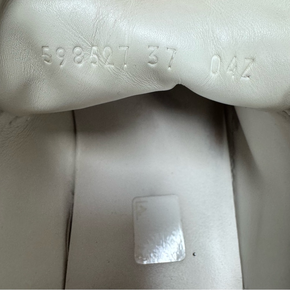 Gucci White Leather Sneakers with Pink Heel Tab - Picture 7 of 16